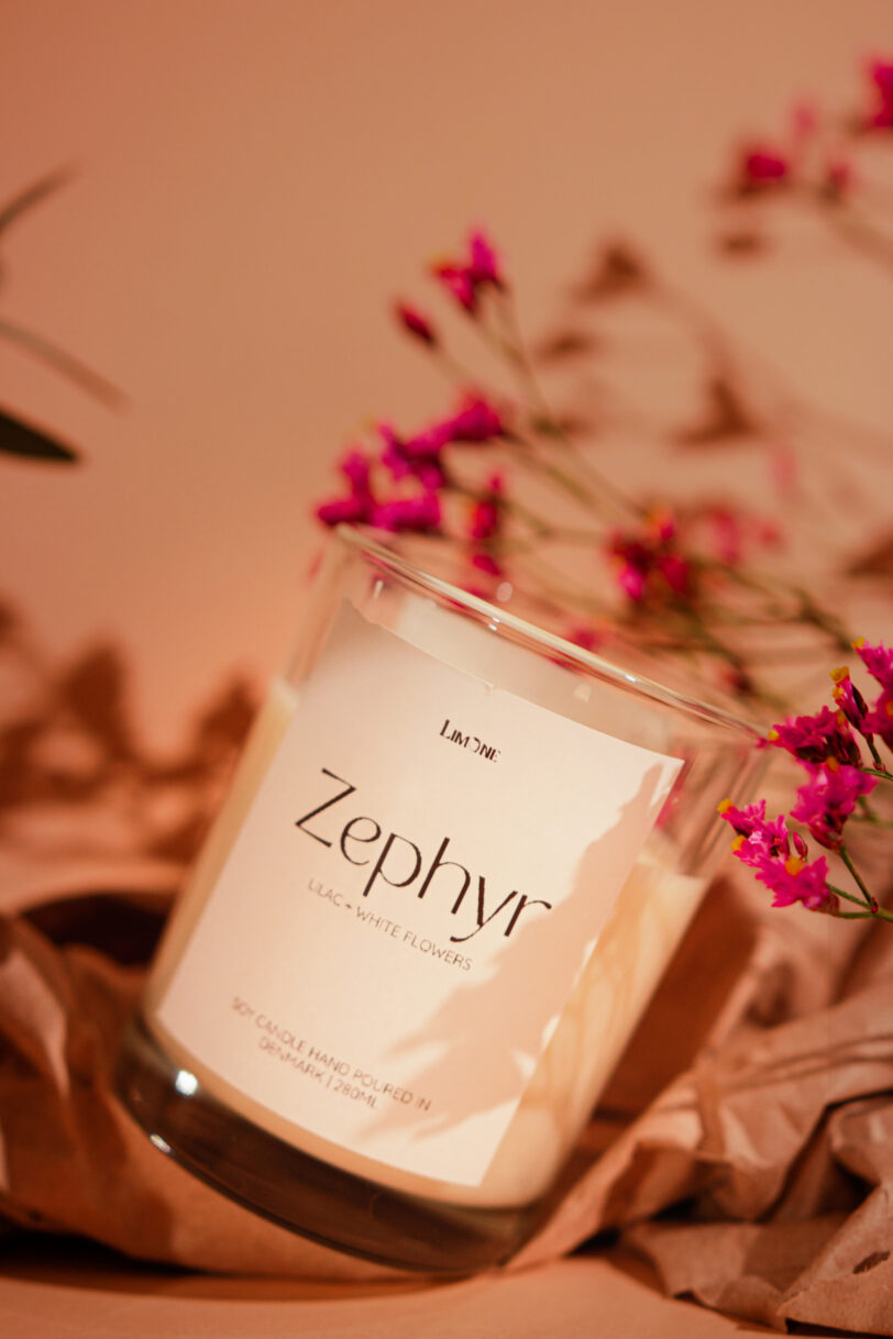 Zephyr – Duftlys med syrener og hvide blomster