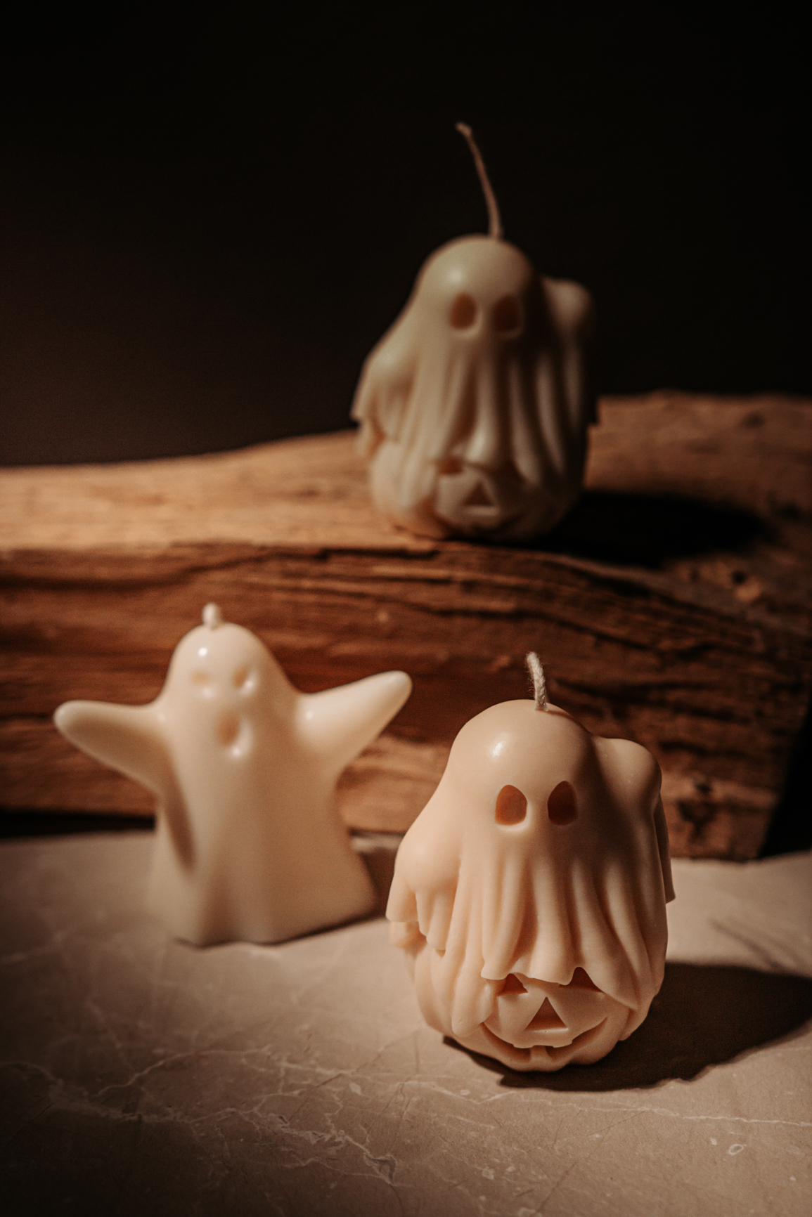 Halloweenlys – små spøgelser af sojavoks