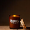 Duftlys – Honey & Tobacco | Lavet i Danmark Duftlys – Honey & Tobacco | Lavet i Danmark