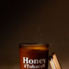 Duftlys – Honey & Tobacco | Lavet i Danmark Duftlys – Honey & Tobacco | Lavet i Danmark