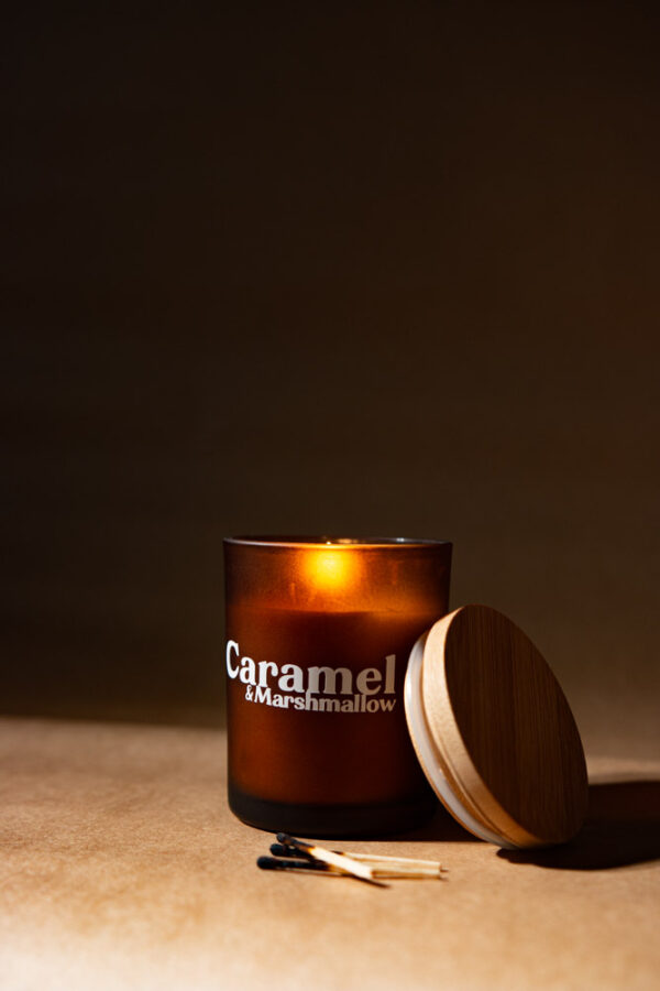 Duftlys – Caramel & Marshmallow | Duftlys lavet i Danmark Duftlys – Caramel & Marshmallow | Duftlys lavet i Danmark