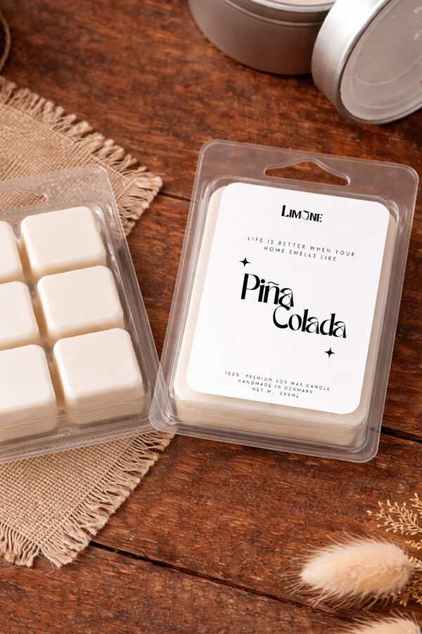 pina colada duftblok limone candles soya voks Håndlavet duftvoks af soja med ananas, kokos og vanilje. Skaber en tropisk og sommerlig stemning i hjemmet.